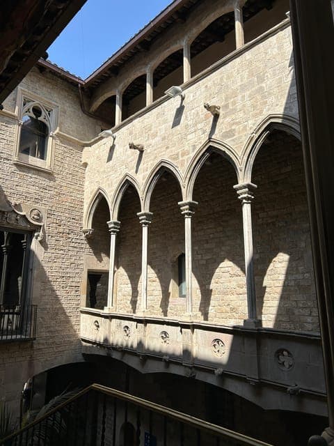undefined Gallery Image 1