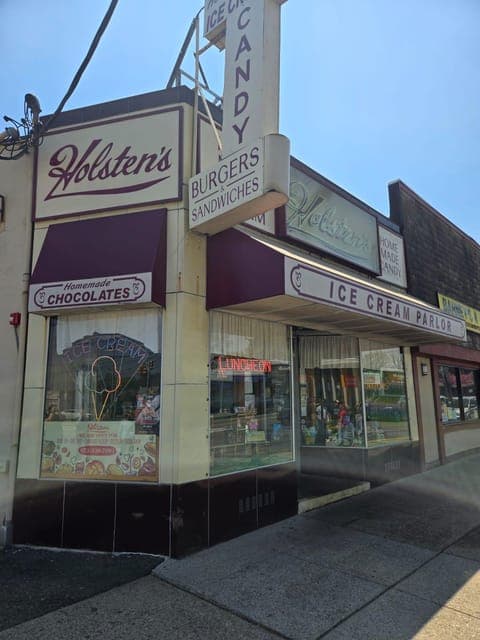 undefined Gallery Image 1