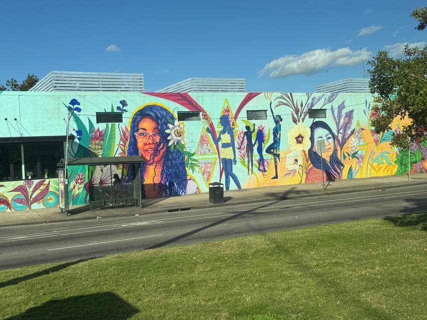 undefined Gallery Image 3