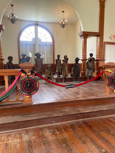 undefined Gallery Image 2