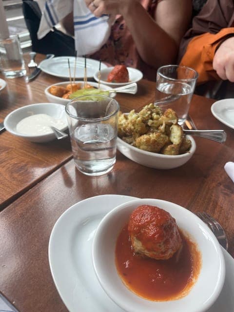 undefined Gallery Image 4