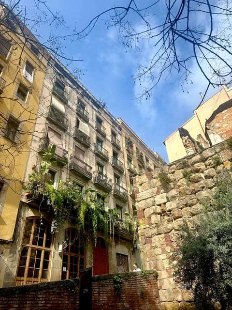 undefined Gallery Image 2