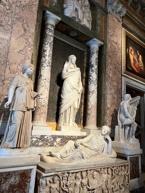 undefined Gallery Image 1