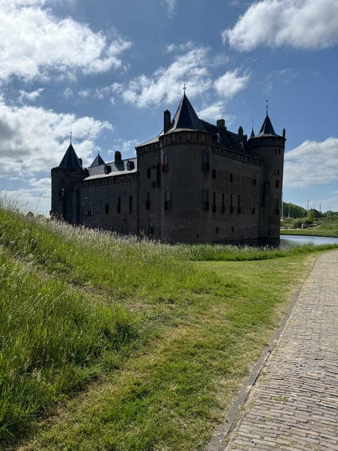 undefined Gallery Image 1