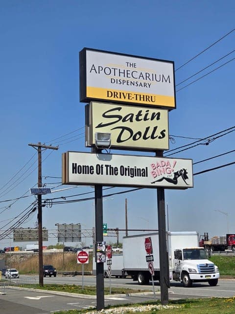 undefined Gallery Image 2