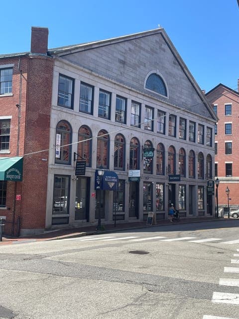 undefined Gallery Image 2