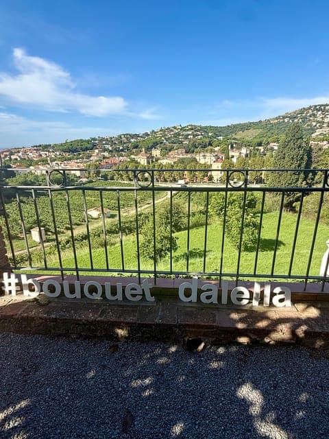 undefined Gallery Image 1