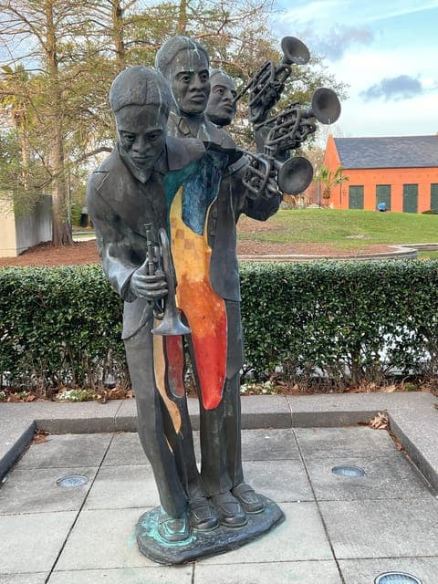 undefined Gallery Image 4