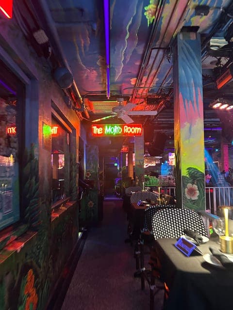 undefined Gallery Image 2