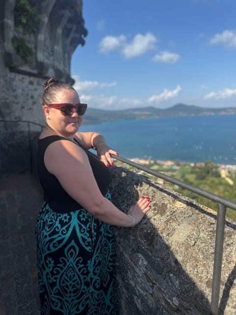 undefined Gallery Image 1