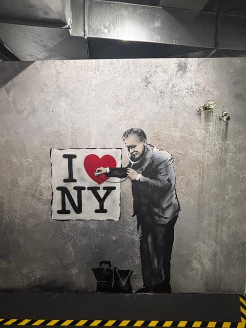 undefined Gallery Image 4