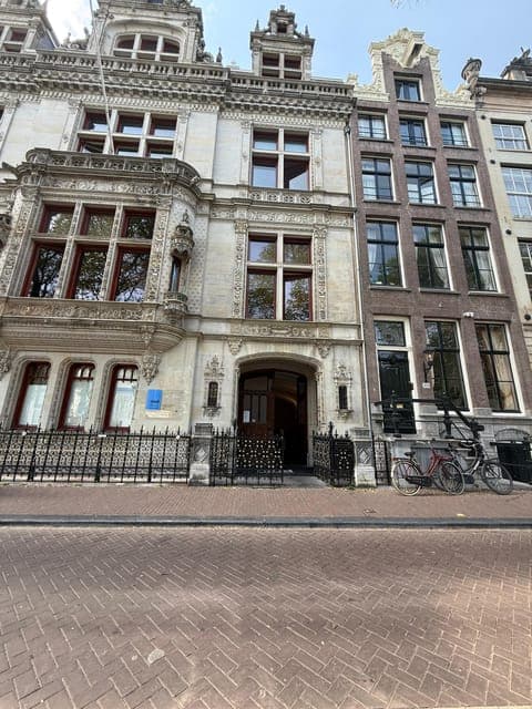 undefined Gallery Image 3