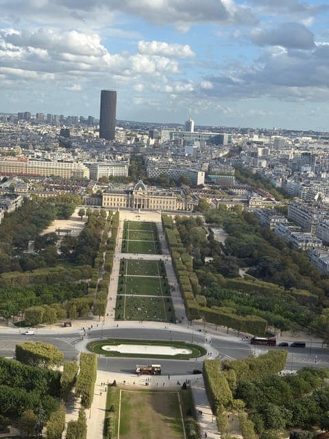 undefined Gallery Image 2