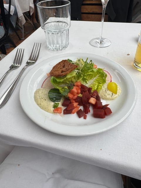 undefined Gallery Image 2