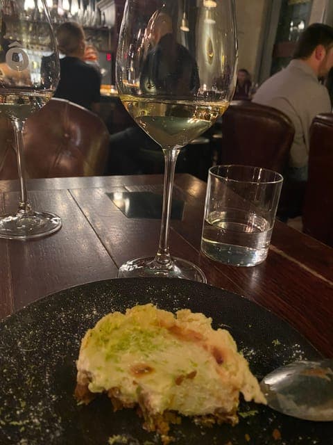 undefined Gallery Image 3