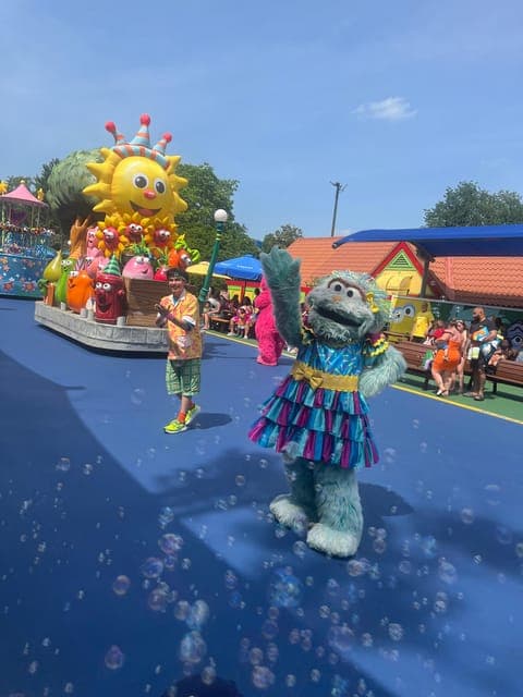 undefined Gallery Image 1