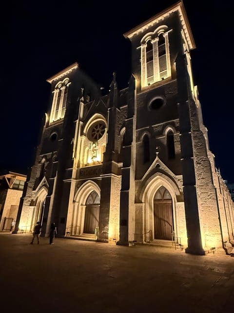 undefined Gallery Image 3