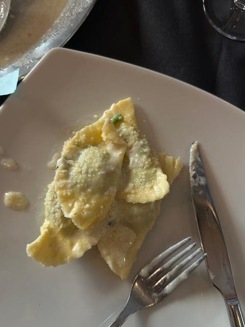 undefined Gallery Image 1