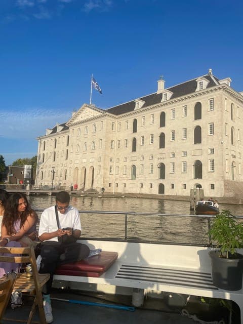 undefined Gallery Image 4