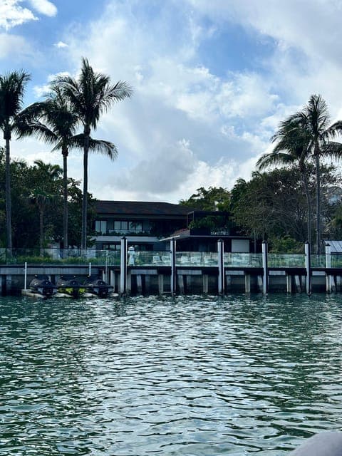 undefined Gallery Image 3