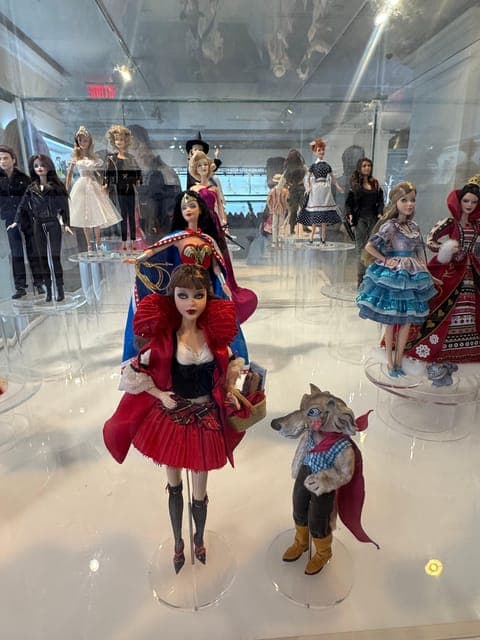 undefined Gallery Image 4