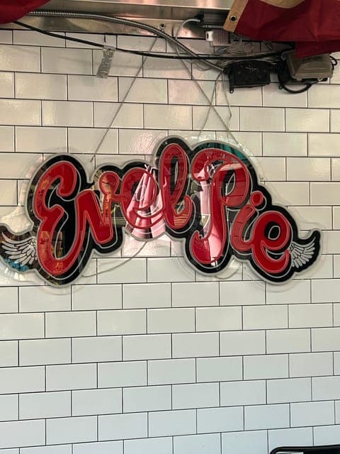 undefined Gallery Image 1