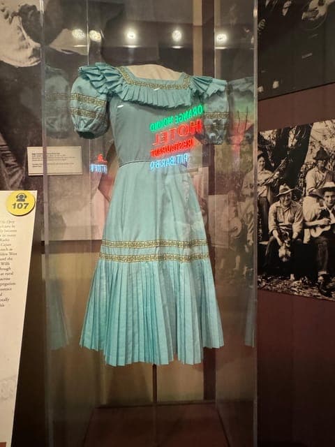 undefined Gallery Image 1