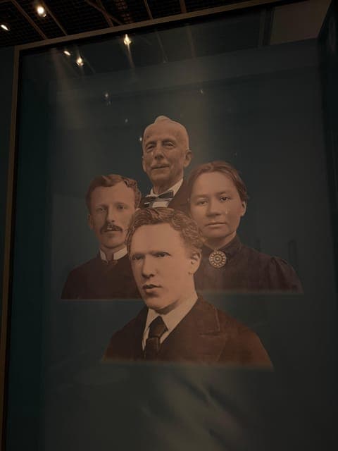 undefined Gallery Image 1