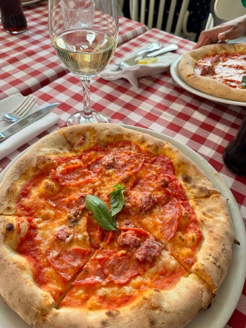 undefined Gallery Image 3