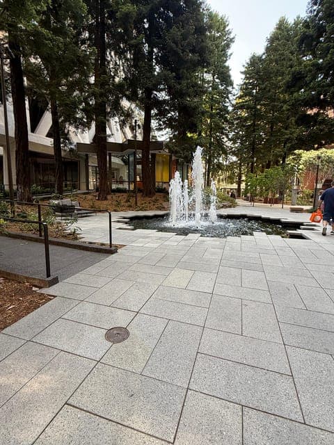 undefined Gallery Image 2