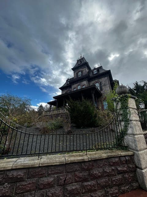 undefined Gallery Image 1