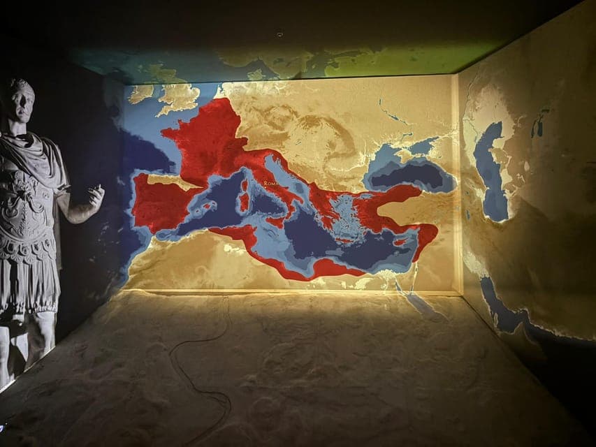 undefined Gallery Image 1