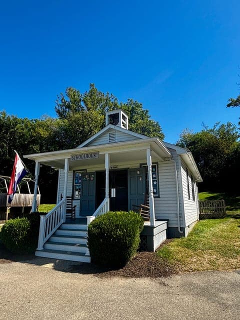 undefined Gallery Image 3