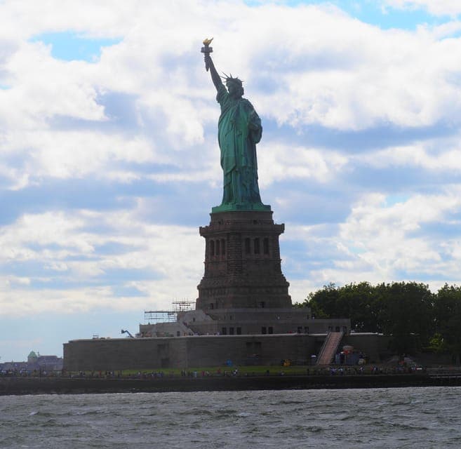 undefined Gallery Image 2