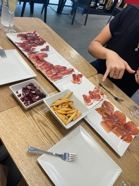 undefined Gallery Image 4