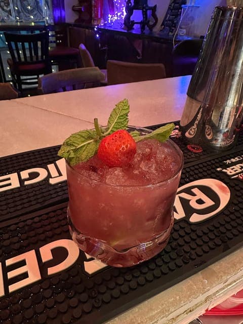 undefined Gallery Image 1