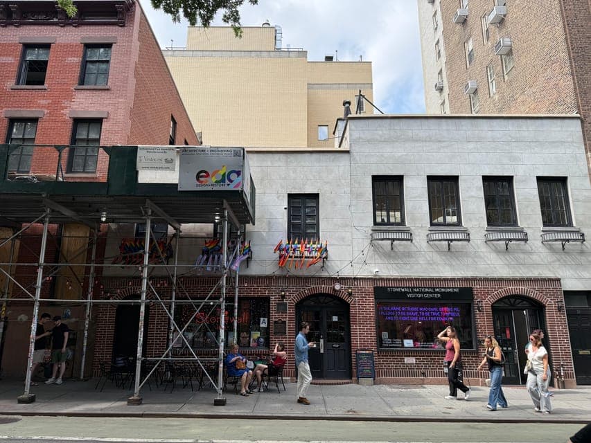 undefined Gallery Image 1