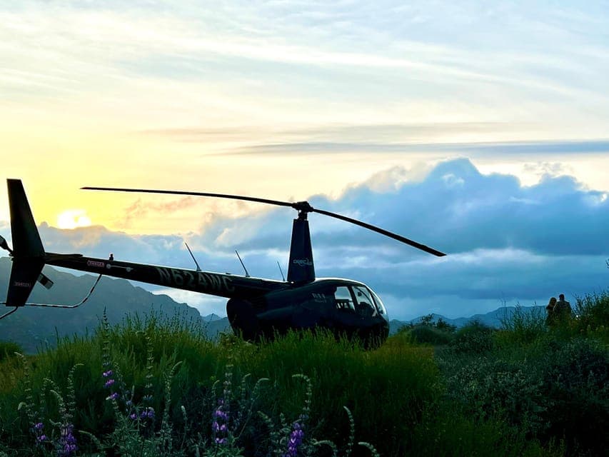 Los Angeles Romantic Helicopter Tour with Mountain Landing Gallery Image 2
