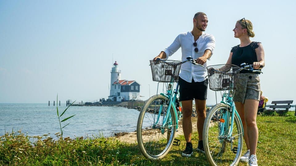 Volendam: Bike Rental including Highlights-Routes Gallery Image 2