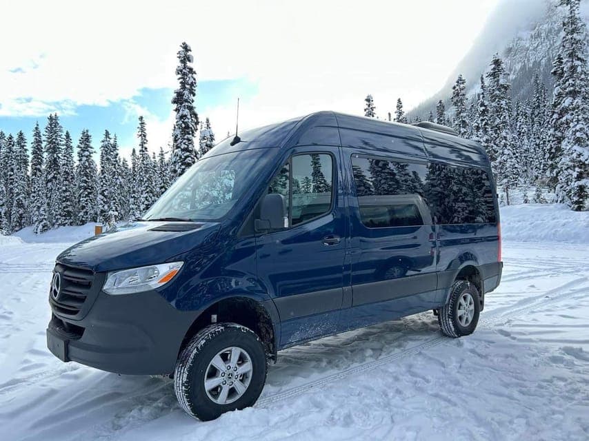 Calgary Airport to Banff (Canmore) | Private Transfer Gallery Image 2