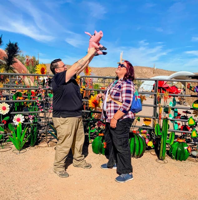 Red Rock Canyon & Whimsical Cactus Joe's + Lunch Gallery Image 1