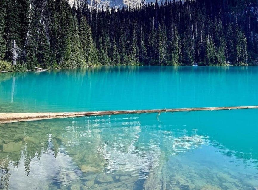 Joffre Lakes/ Hiking Day Trip Gallery Image 3