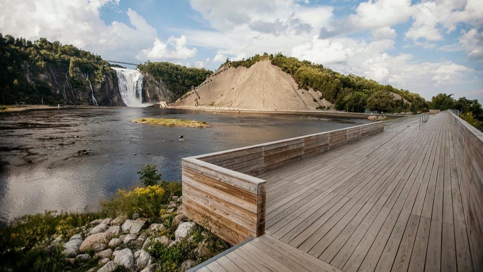 Round Trip Shuttle with Montmorency Falls Park & Cable Car Gallery Image 3