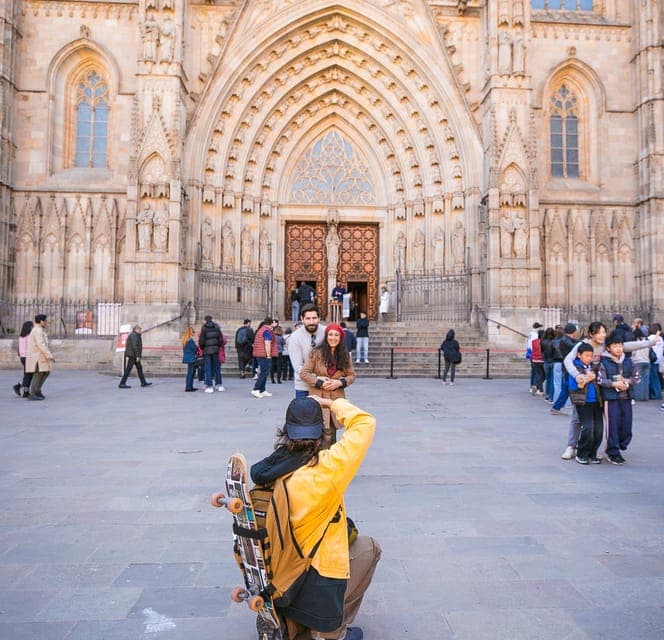 Gothic Quarter Private Photoshoot Experience - Image 3