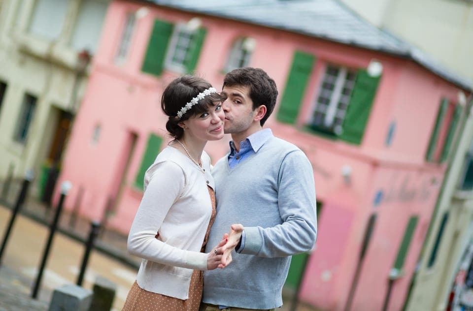 Private Montmartre Photoshoot with Parisian Charm Gallery Image 3