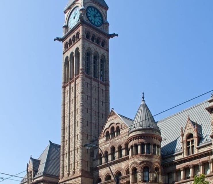 Distillery & Old Town Private Walking Tour Gallery Image 3