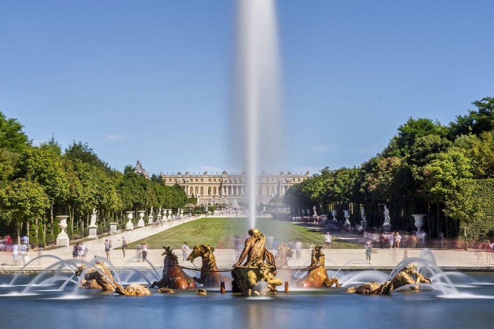 31. Versailles: Entry ticket & Private Apartments VIP Tour - Image 31