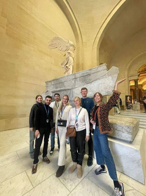Guided Louvre Museum Tour with Optional Entry Ticket Gallery Image 2