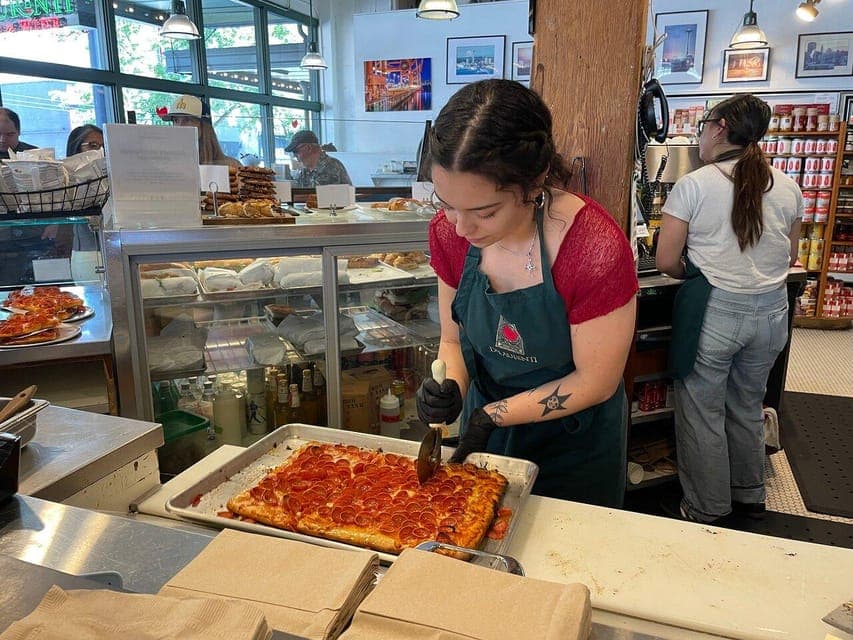 Pike Place Market: Meet the Market - Food and Fun Tour Gallery Image 3
