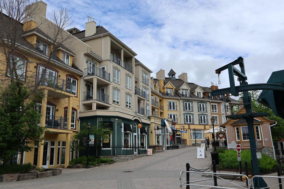 Guided tour of the Laurentides Mont Tremblant Gallery Image 3
